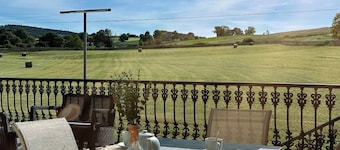 Bajo con Amplia Terraza- El Trocador 12805