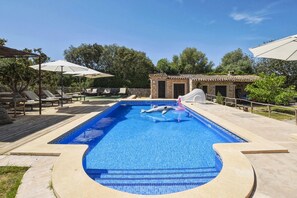 Pool - Nice holiday home with private pool (Manacor)