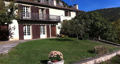 7 Bedroom Villa in Foix