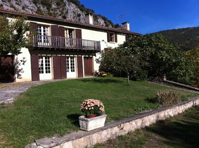 7 Bedroom Villa in Foix