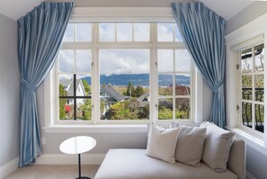 Interior - Luxury 4 beds Ocean-View house at Point Greg (Vancouver)