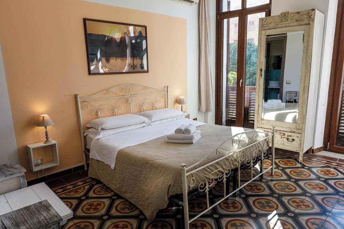 Classic Double Room, City View