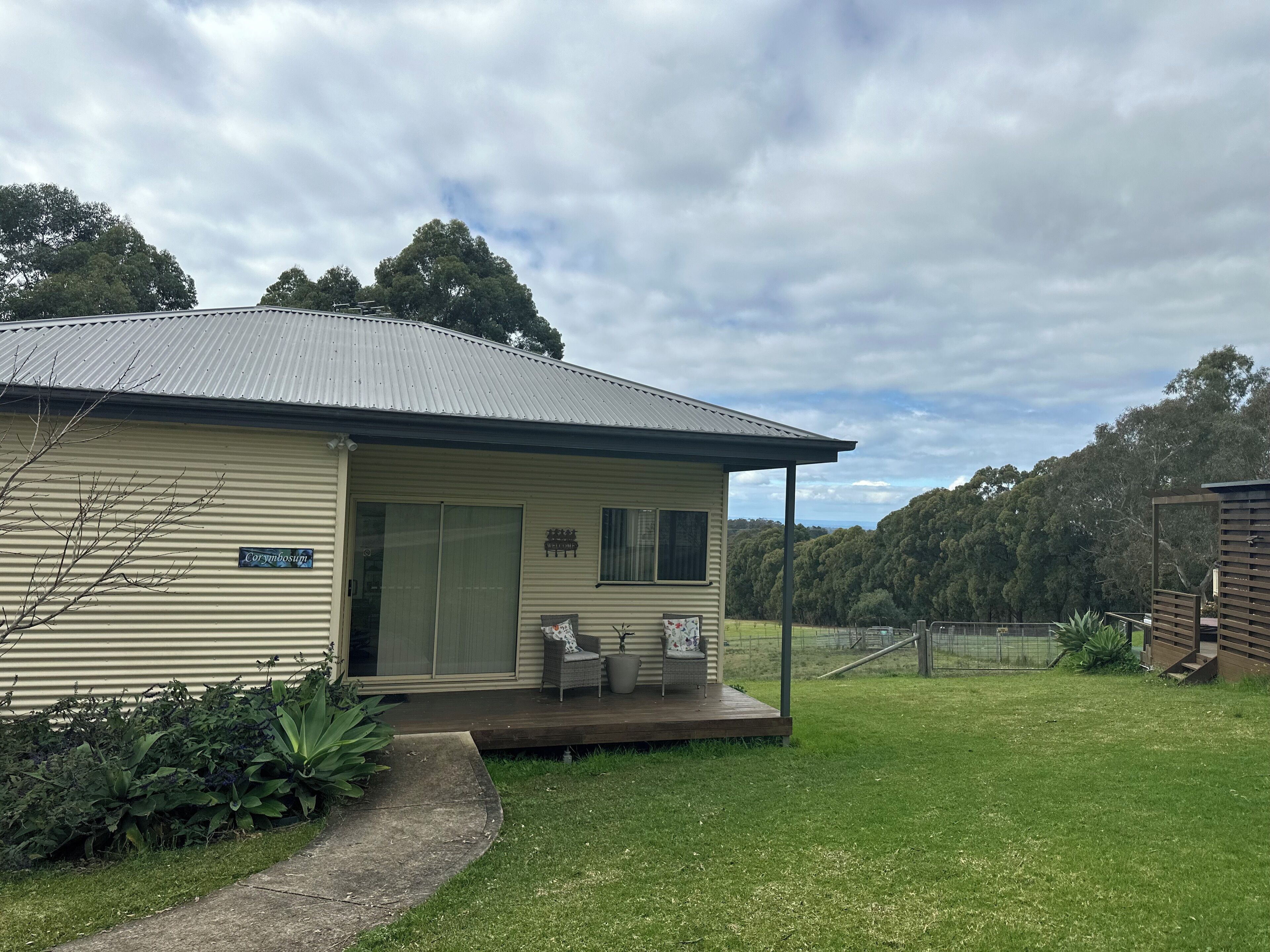 Corymbosum Cottage | Terrace/patio