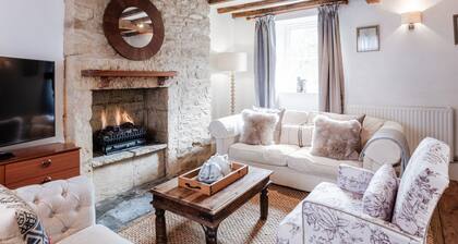 Quaint and traditional dog friendly - Archway Cottage