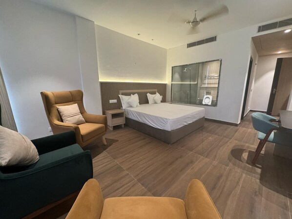 Room - Pride Inn (Dera Bassi)
