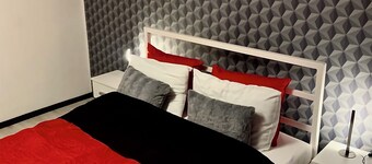 Separate bungalow from our B&B.
The lake is 10 minutes walk away!Nice and quite
