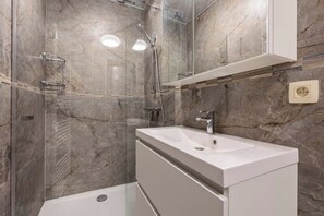 Dusche, Haartrockner