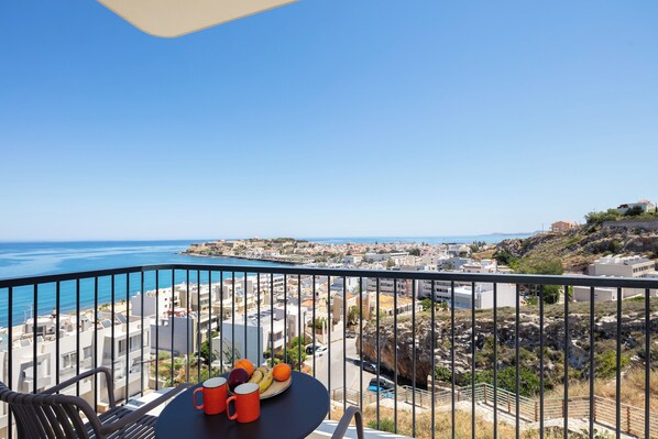 Outdoor dining - Rea Apartments RA42 (Rethymno)