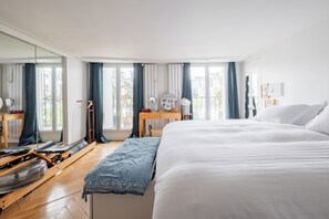 3 bedrooms, desk, WiFi, bed sheets - Gallic Gallery, by Veeve (Paris)