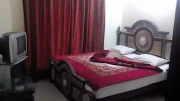 Deluxe-Doppelzimmer | Schallisolierte Zimmer, Bügeleisen/Bügelbrett, kostenloses WLAN