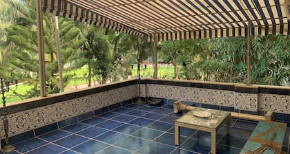Mi Casa Su Casa