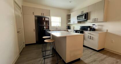 Valle Hermoso - Brand New Apartment Near SpaceX!