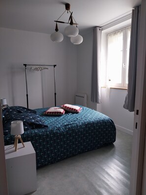 1 bedroom, WiFi, bed sheets