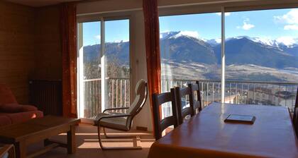 Bel appartement 3 piÚces, 2 chambres, centre-ville, grand balcon plein sud, tout équipé