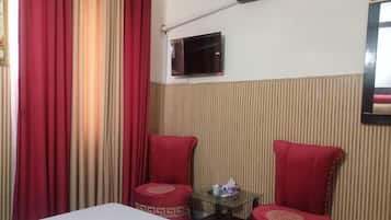 Phòng đôi Deluxe | Phòng cách âm, bàn ủi/dụng cụ ủi quần áo