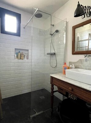 Dusche, Toilettenpapier