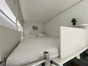 Room - Studio with Terrace Near Parc Mauresque and Beach in Central Arcachon (Arcachon)