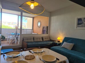 Interior - Cozy Studio with Cabin, Pool, Parking & 450m from Beach (Cap d'Agde)