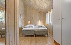 4 habitaciones, cuna de viaje y wifi gratis