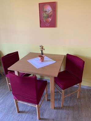 Dineren
