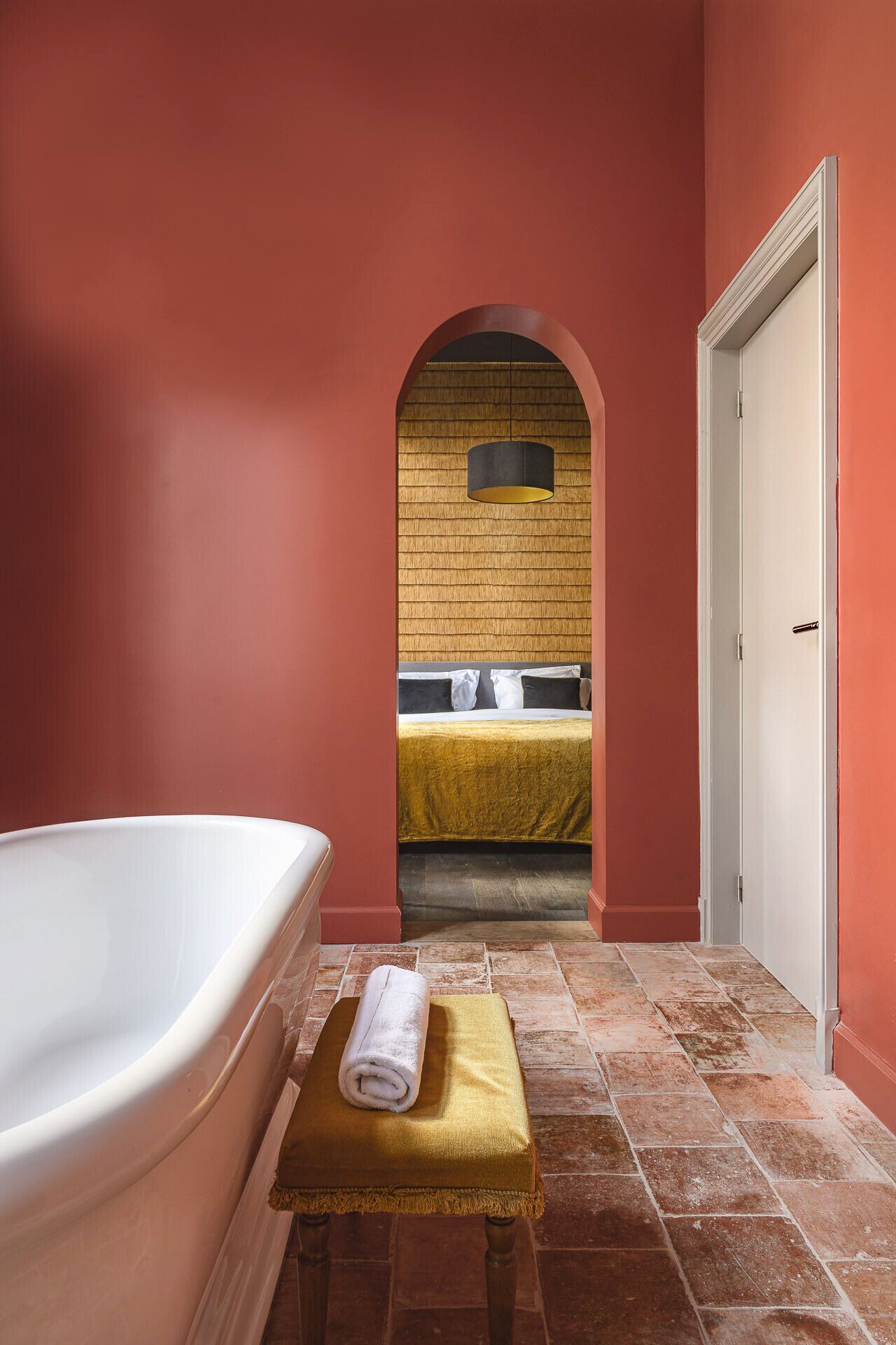 1 chambre, bureau, fer et planche à repasser, Wi-Fi gratuit