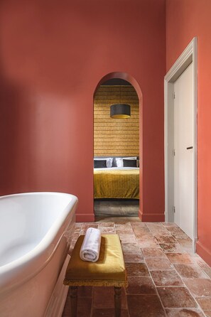 1 makuuhuone, työpöytä, silitysrauta/-lauta, ilmainen Wi-Fi