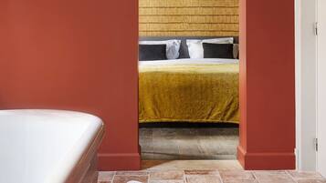 1 slaapkamer, een bureau, een strijkplank/strijkijzer, gratis wifi