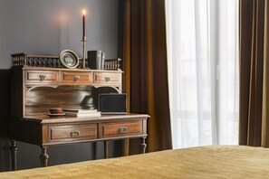 1 bedroom, desk, iron/ironing board, free WiFi