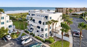 Exterior - Stylish Modern 2 Bed/2Bath Loft at Royal Mansions (Cape Canaveral)