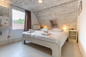3 Schlafzimmer, Bügeleisen/Bügelbrett, Reisekinderbett, WLAN