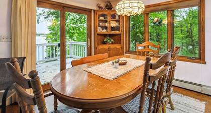 Scenic 4BR Lake View Cottage