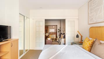 1 bedroom, desk, iron/ironing board, free WiFi