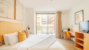 1 bedroom, desk, iron/ironing board, free WiFi