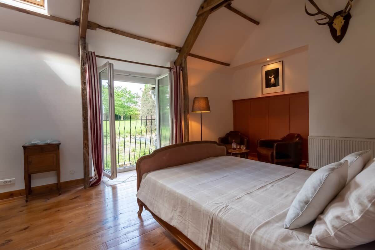 1 chambre, fer et planche à repasser, Wi-Fi, draps fournis