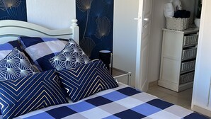 1 bedroom, WiFi (free), bed sheets