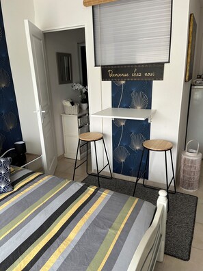 1 bedroom, free WiFi, bed sheets