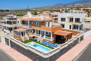 Exterior - Villa Naranja with private heated pool, sea views (Callao Salvaje)