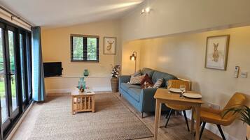 Cottage | Business center