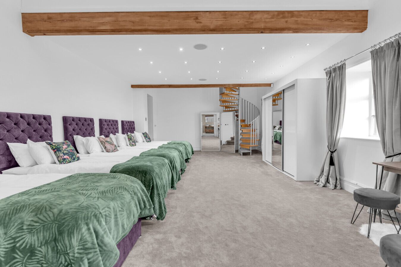 Schreibtisch, Bügeleisen/Bügelbrett, kostenloses WLAN, Bettwäsche