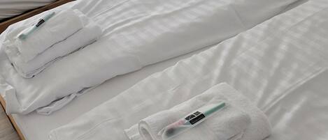 2 Schlafzimmer, Reisekinderbett, WLAN, Bettwäsche