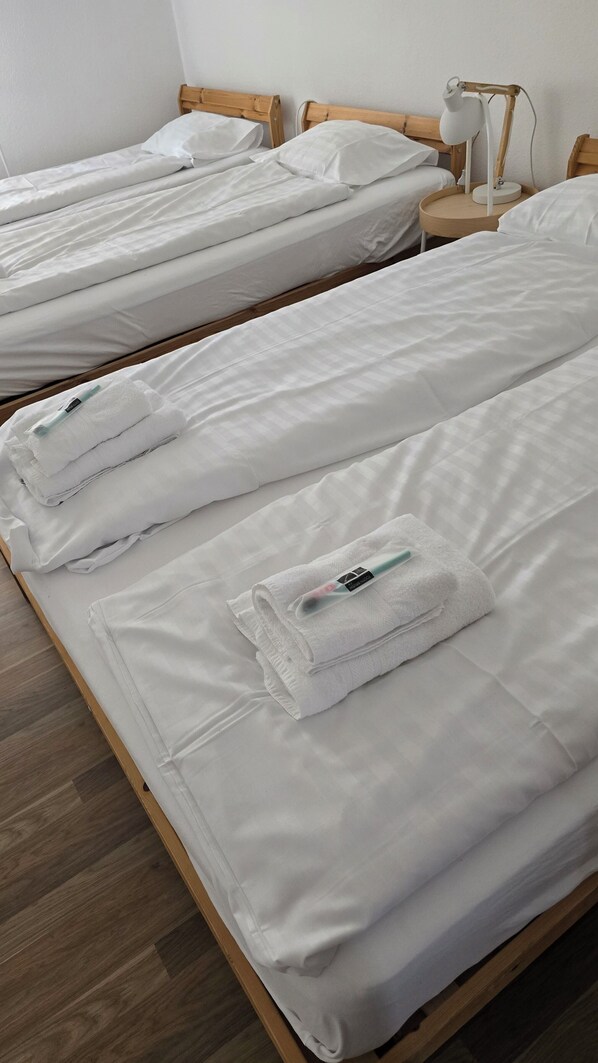 2 bedrooms, travel crib, WiFi, bed sheets