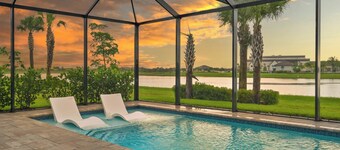 New Luxury Pool Home with Lake View - Amazing Amenities!