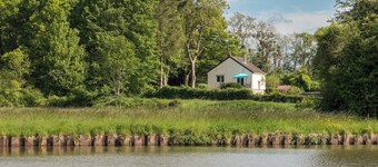 Villa Proche Briare, au Bord du Canal, en Pleine Nature