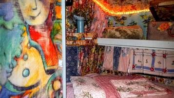 1 bedroom, free WiFi, bed sheets