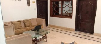 The Royal Palace Guest House 