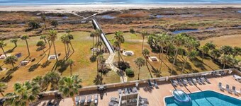 New Listing! Beachfront 7th floor condo with marvelous, shared resort amenities!