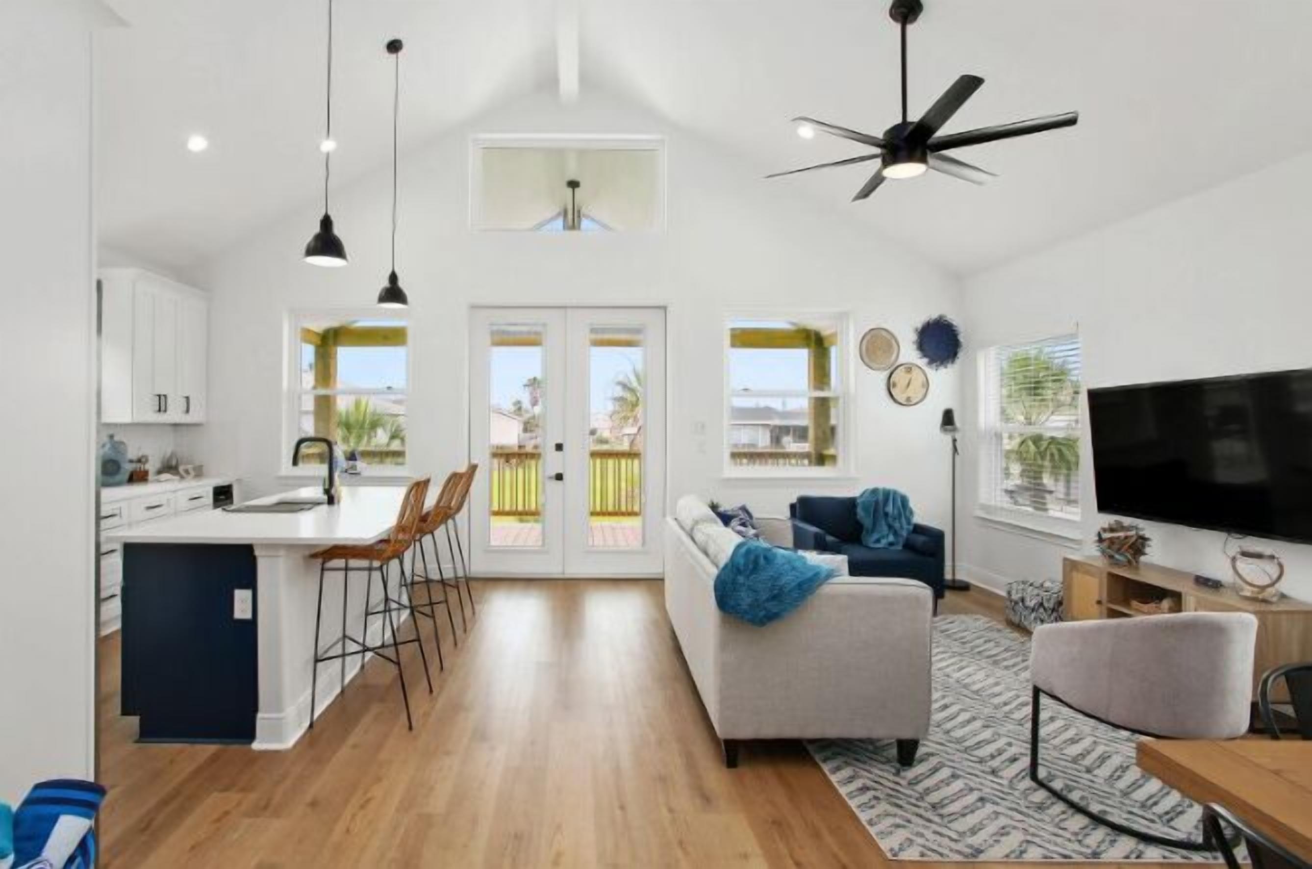 Into The Ocean! Golf Cart Option! In Popular Sea Isle!