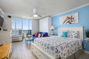 1 bedroom, travel cot, WiFi, bed sheets - 9th Floor-Beachfront!! Studio Condo, Private Balcony (Galveston)