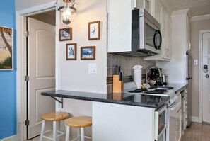 Fridge, microwave, oven, stovetop - 9th Floor-Beachfront!! Studio Condo, Private Balcony (Galveston)