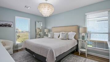 3 makuuhuonetta, silitysrauta/-lauta, vauvan matkasänky, ilmainen Wi-Fi